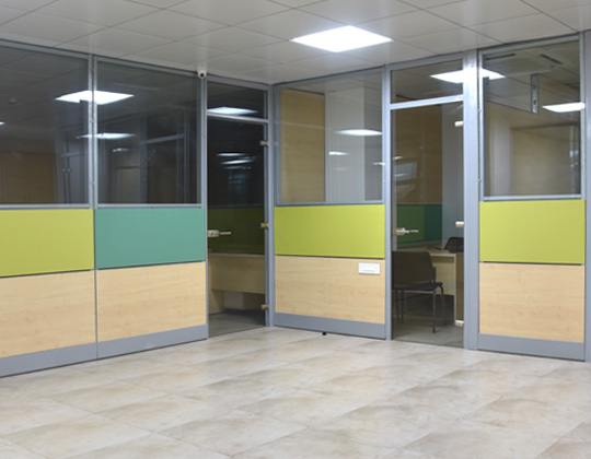 How Office Partitioning Improves Employee Productivity