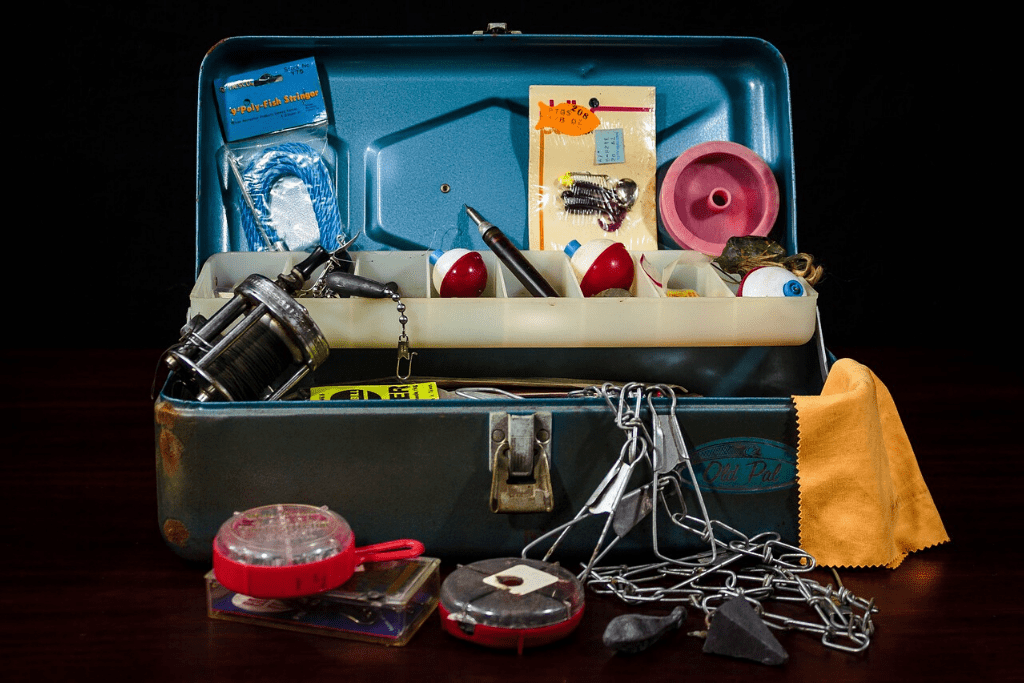 Tackle-box-with-fishing-equipments