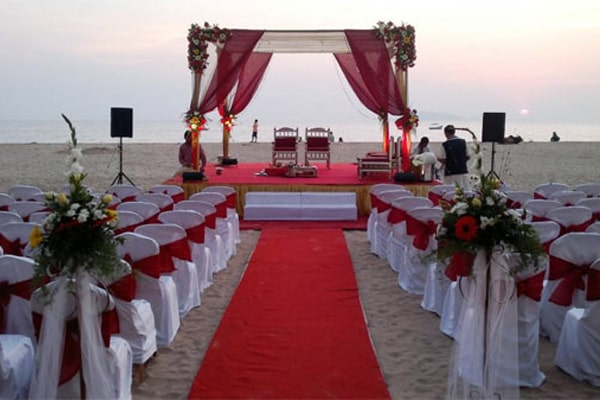 Beach wedding deco in Goa